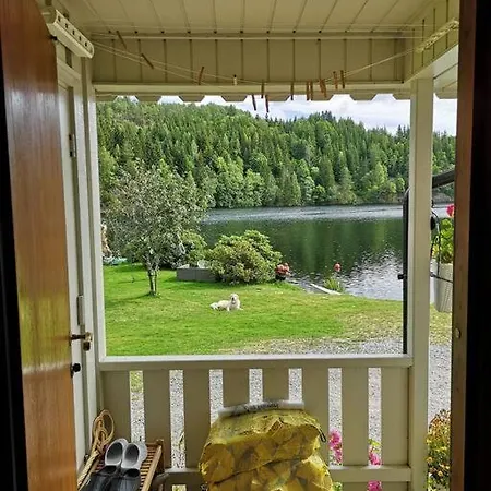 Hus I Telemarkskanalens Hjerte Ulefoss