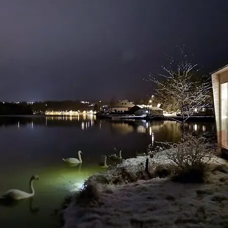 Hus I Telemarkskanalens Hjerte Ulefoss