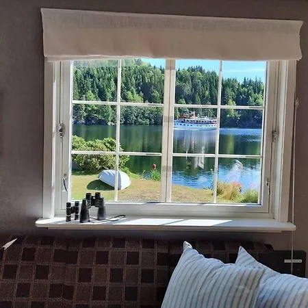 Hus I Telemarkskanalens Hjerte *
